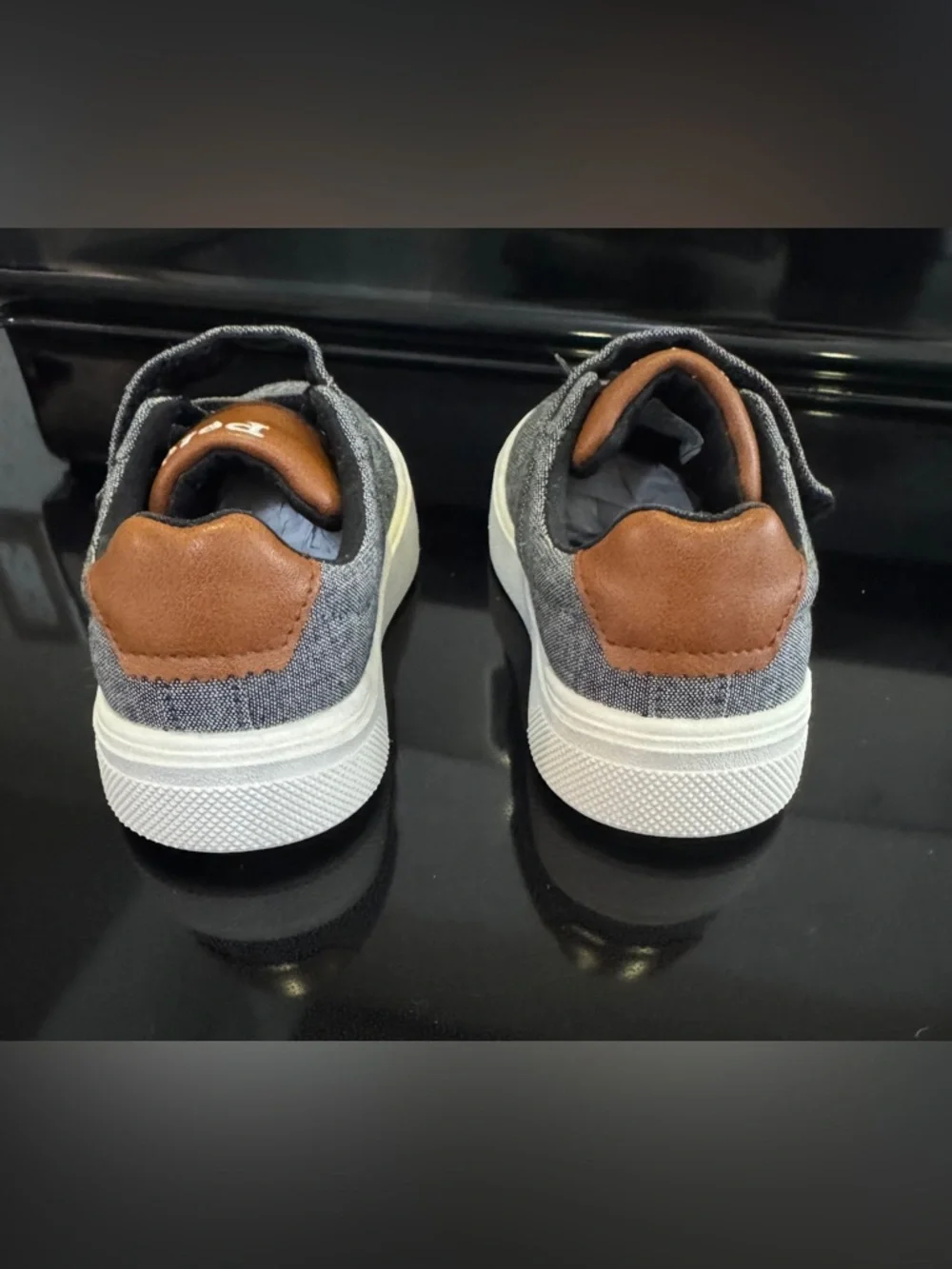 Polo Ralph Lauren Gray Canvas Sneakers, toddler size 9